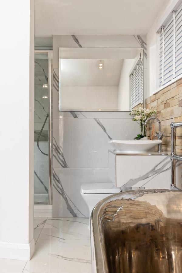 Relax In Super Size Copper Tub - 2 Bedroom Villa Inverness Exterior photo
